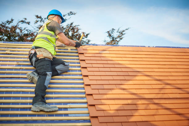 Best Emergency Roof Repair Services  in Simsbury Center, CT